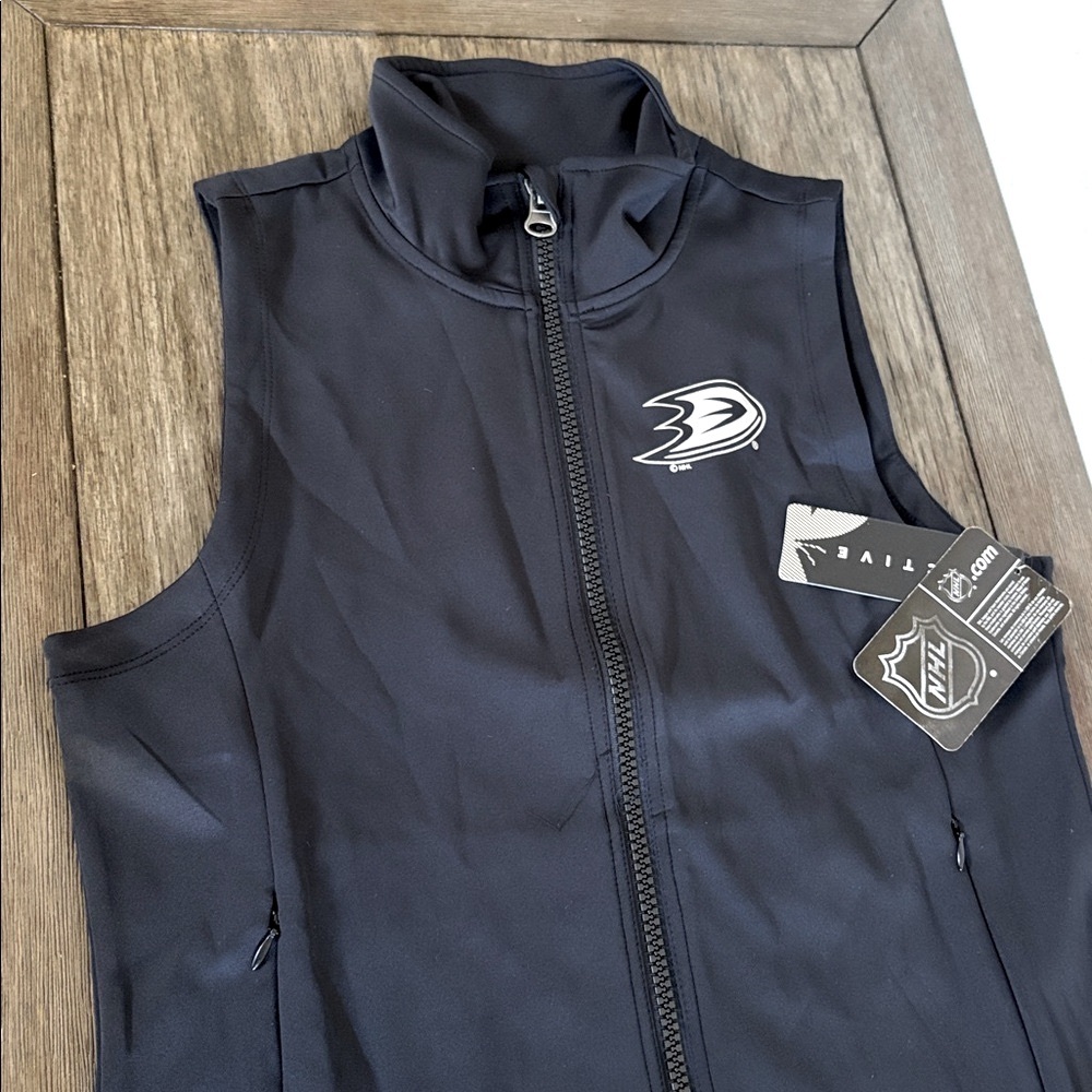 NWT [Touch by Alyssa Milano] Anaheim Ducks NHL Activewear Full-Zip Vest Womens L - Picture 3 of 12